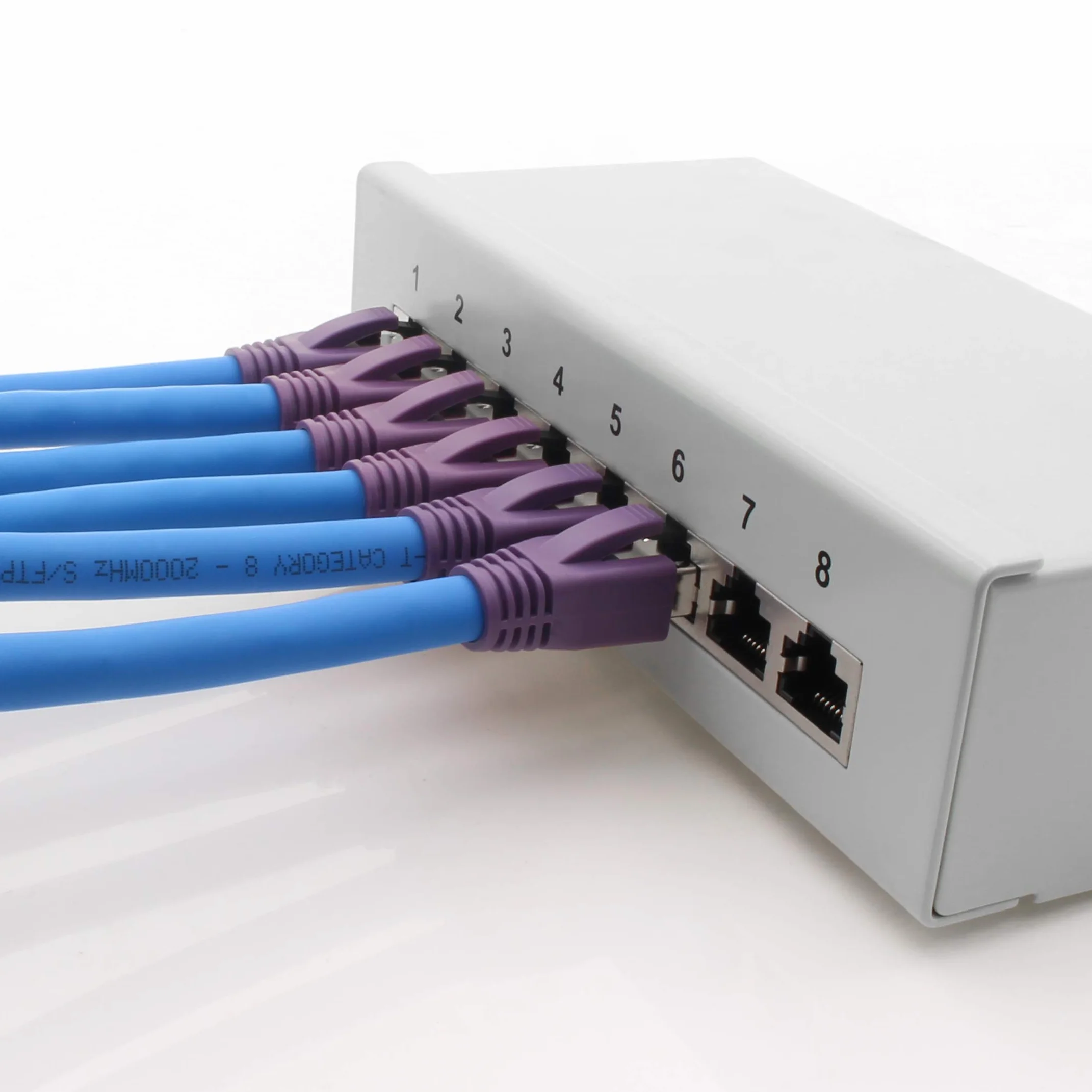 1aTTack.de 2 m kabel sieciowy Cat.8 CAT8 CAT 8 2000 MHz 40 Gbit s 40 GBase-T High End Poe + kabel krosowy Ethernet AWG24 miedziany LSZH niebieski - 1 sztuka 2 m