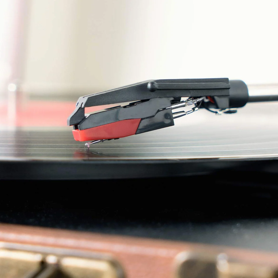 Navaris 2x zamienna igła gramofonowa z igłą do płyt winylowych - stalowa igła z safirem na szczycie do płyt 33 45 78 rpm - zamienna igła gramofonu, system rysików