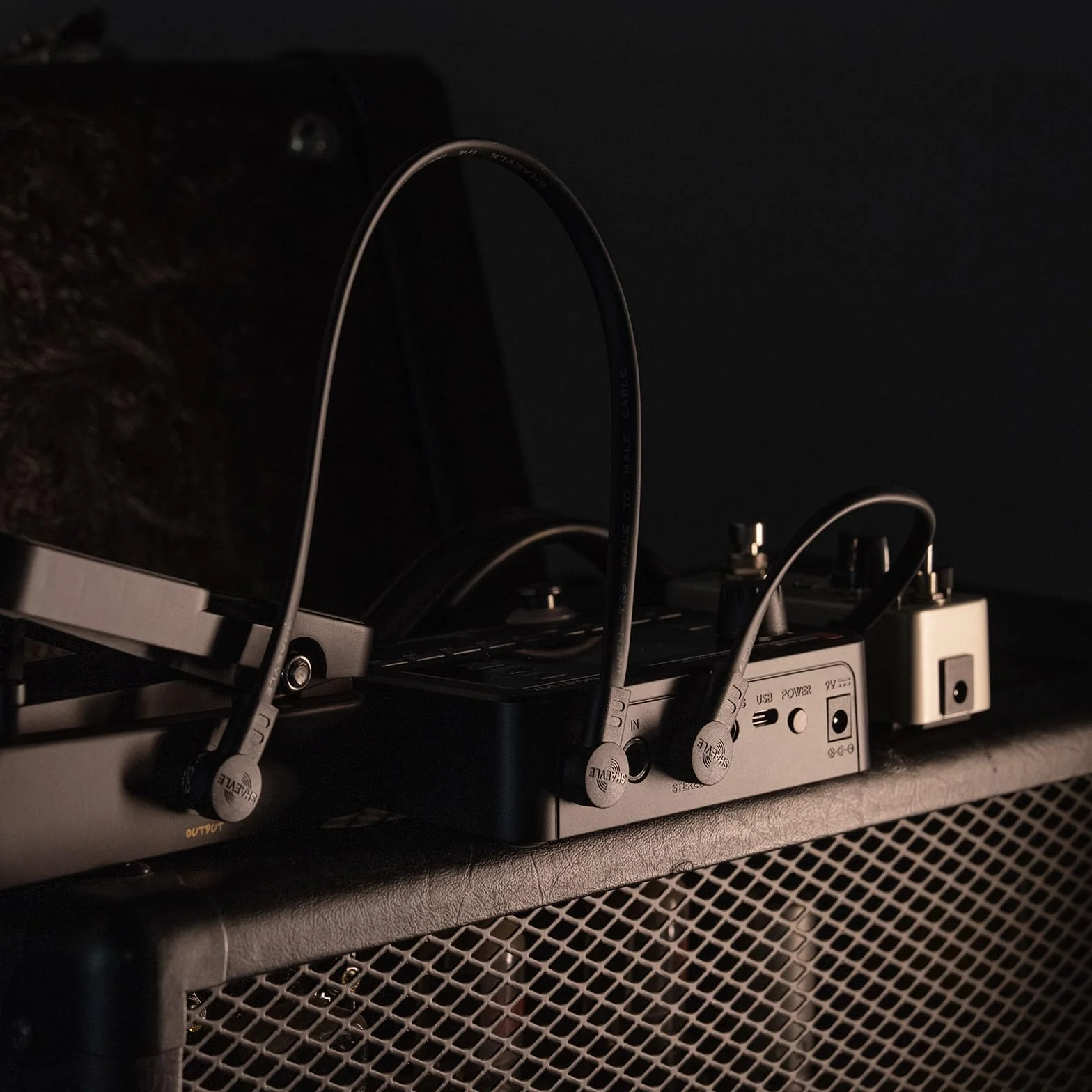 TRS Guitar Patch Cable 1/4 cala Right Angle Effect Cord, Noise Free Board Patch Cables, Low Profile Stereo TRS Effect Patch Cords for Pedals